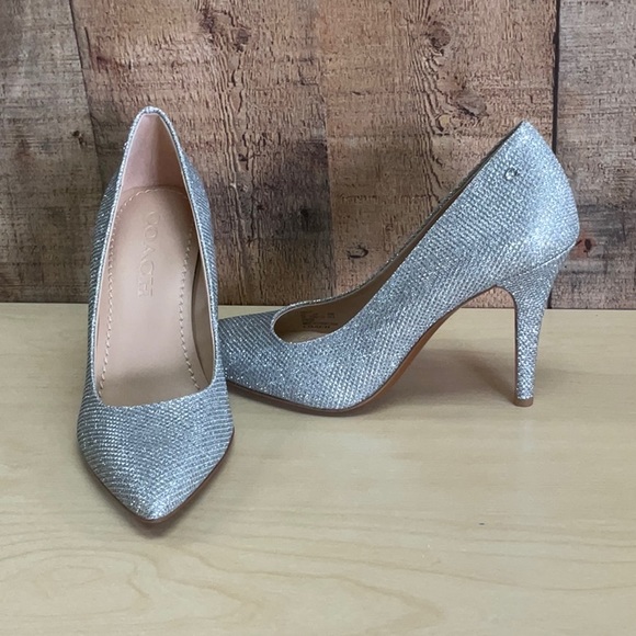 NEW, Coach ADDIE Heel, Size 5 - Picture 1 of 5